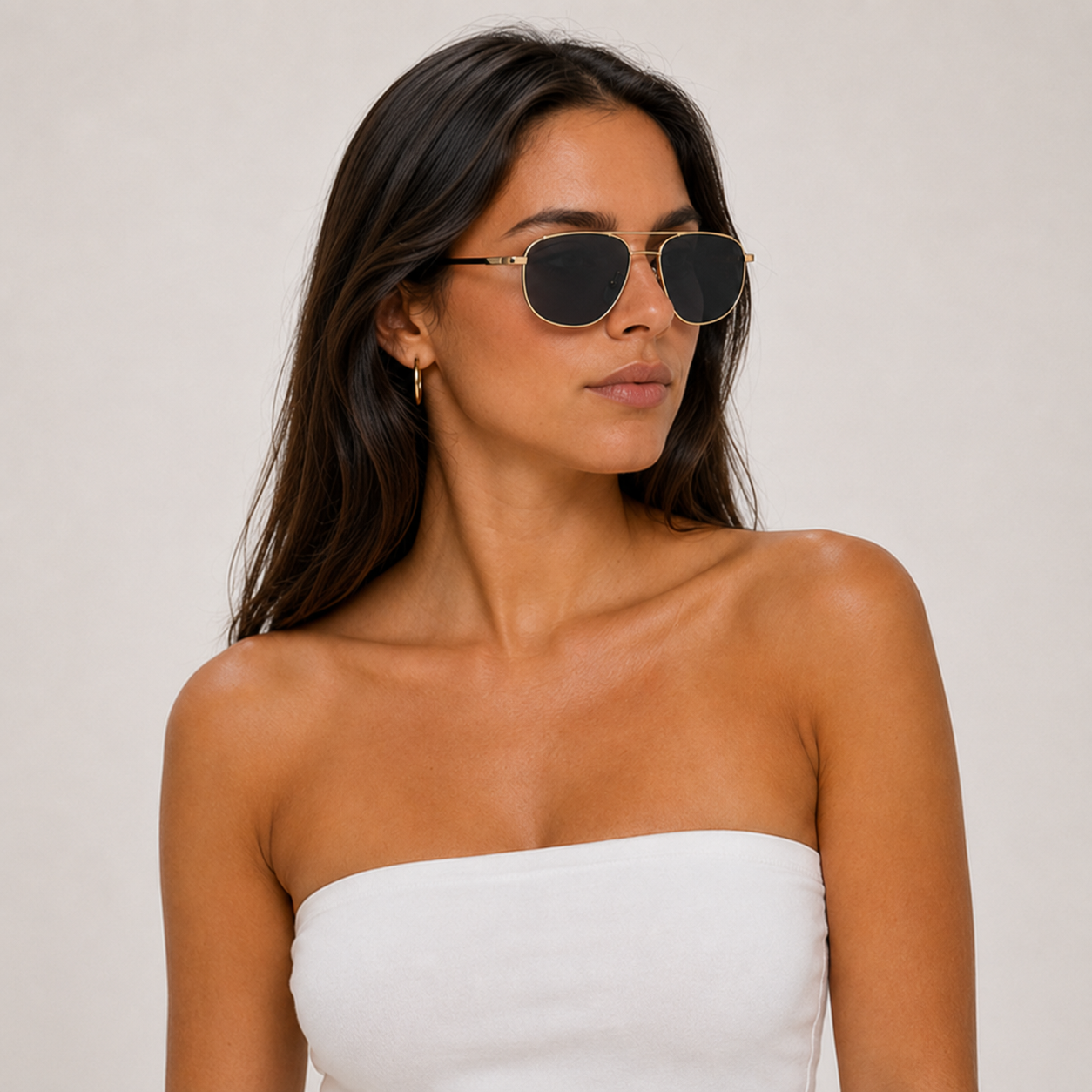 Cannes - modelo femenino en angulo