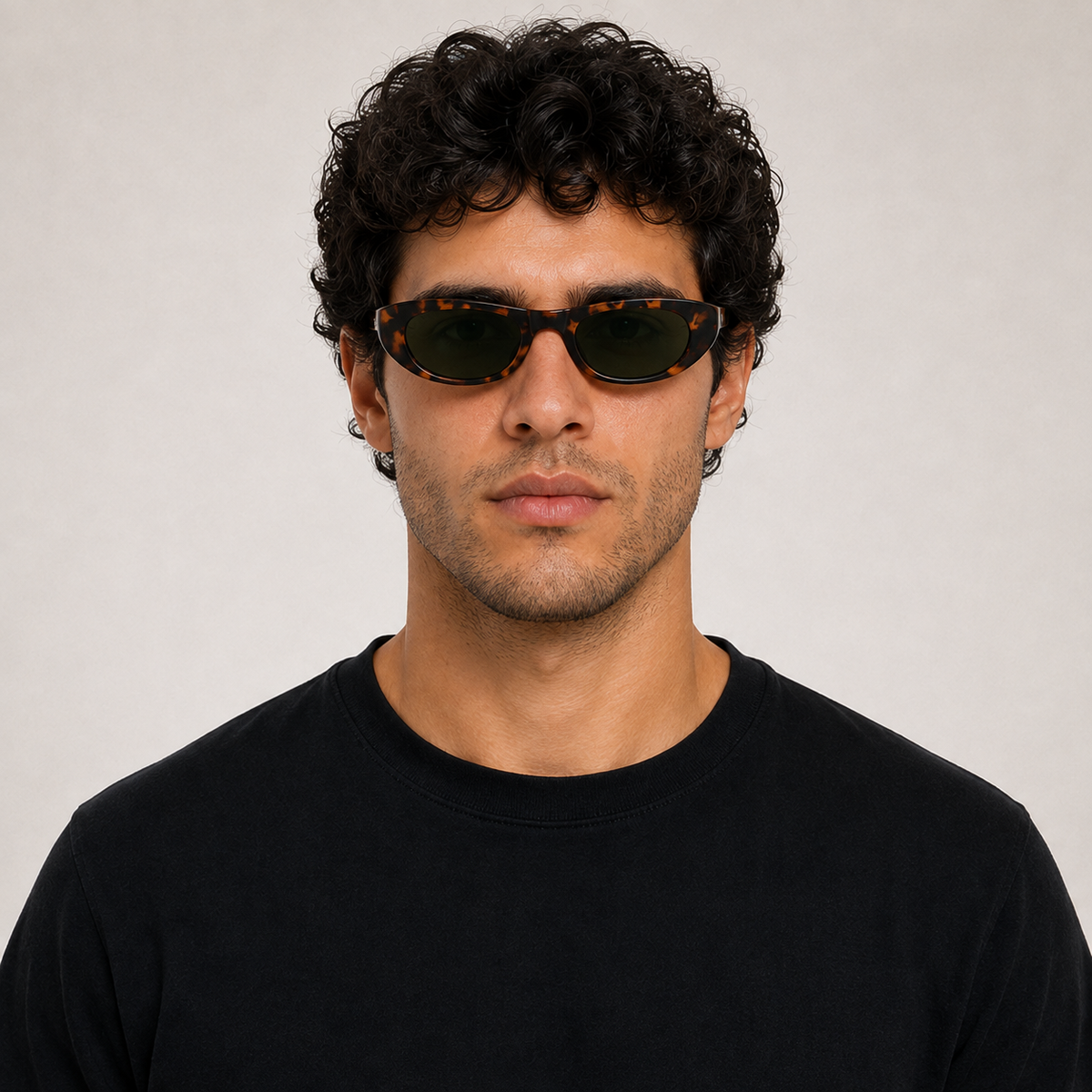 Capri - modelo masculino frontal
