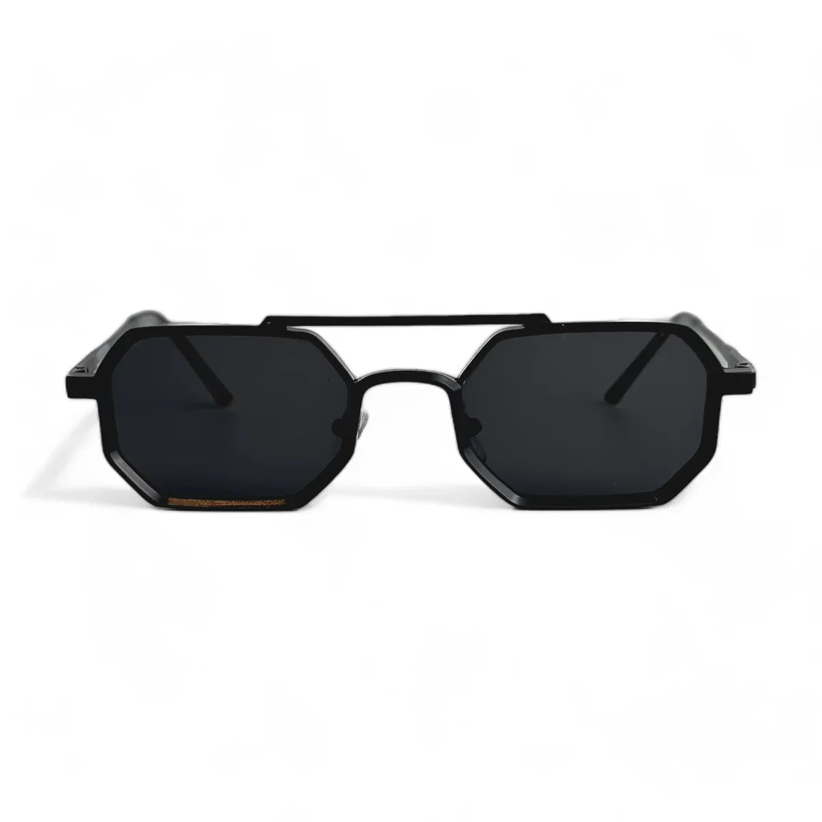 Munich Negro con lentes negras - vista frontal