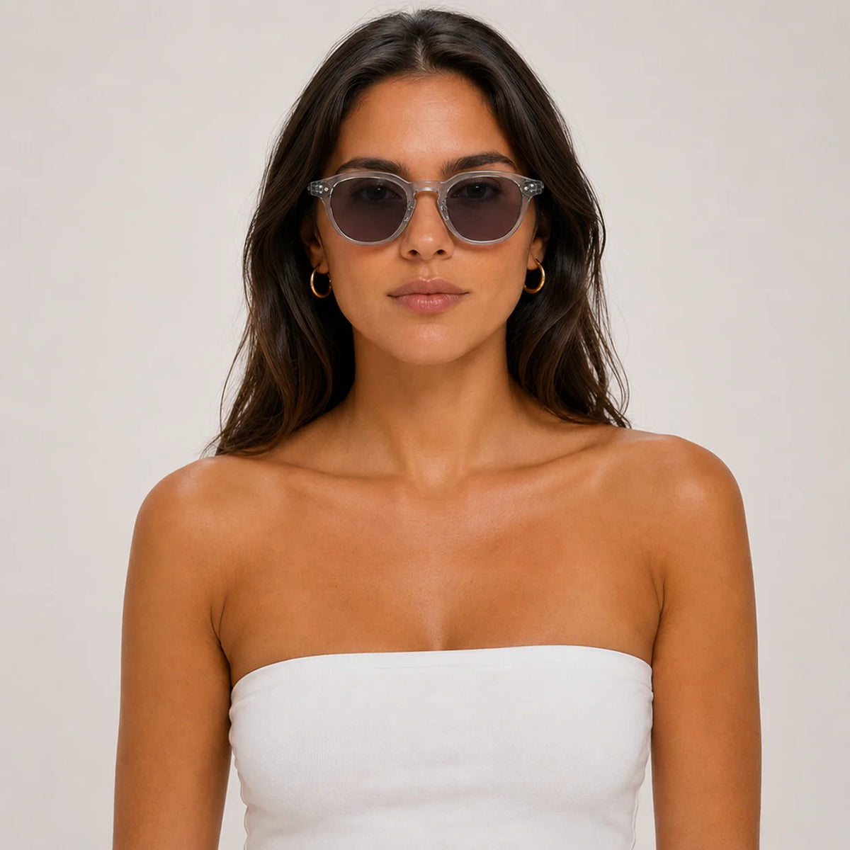 Orion Gris - modelo femenino frontal