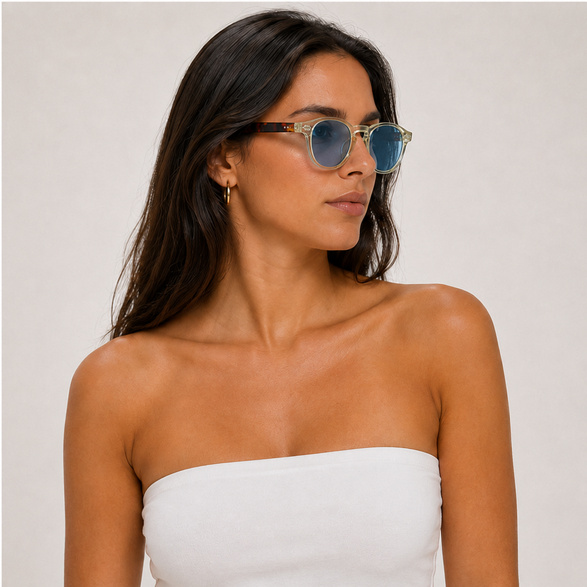 Embe - modelo femenino en angulo