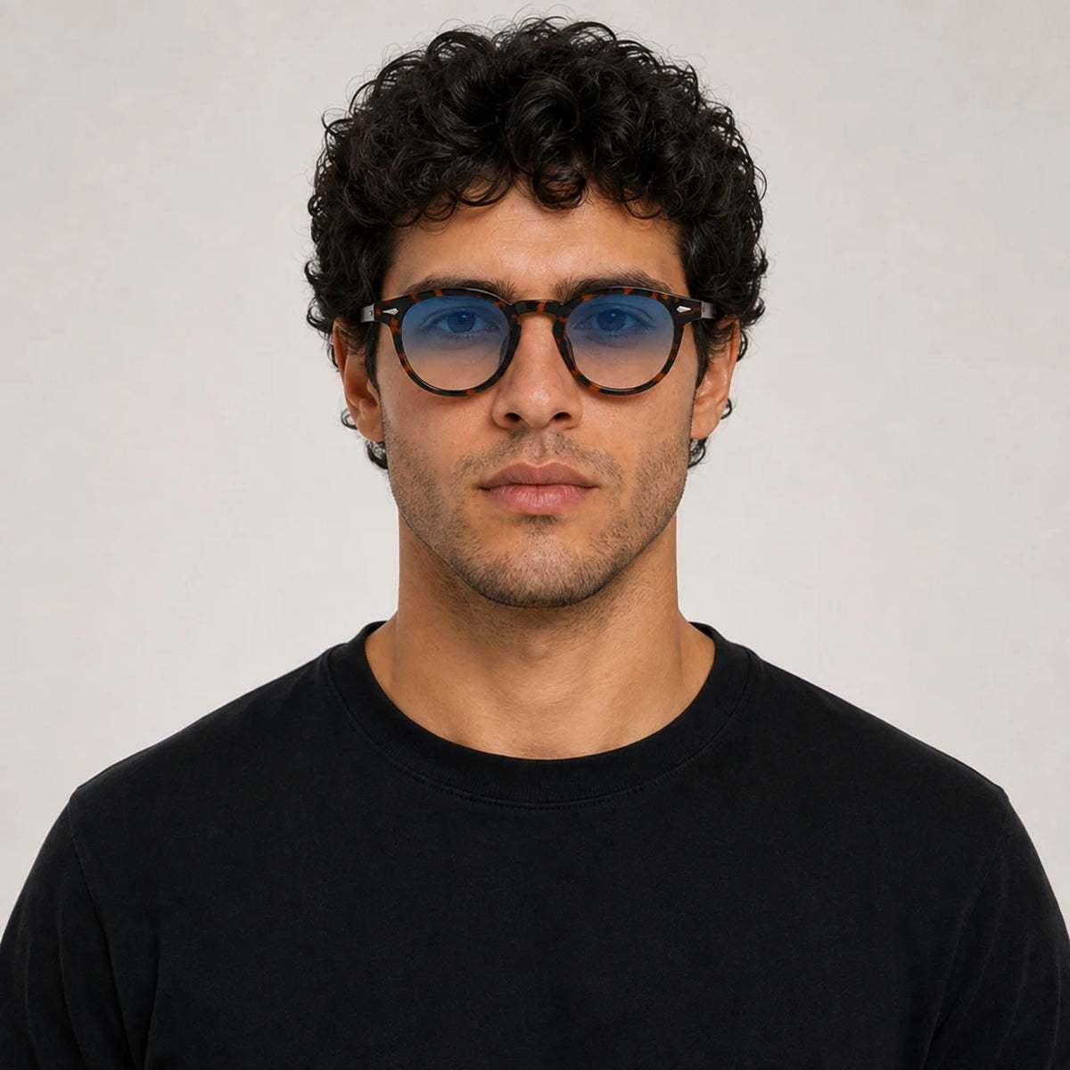Evoque Leopardo - modelo masculino frontal