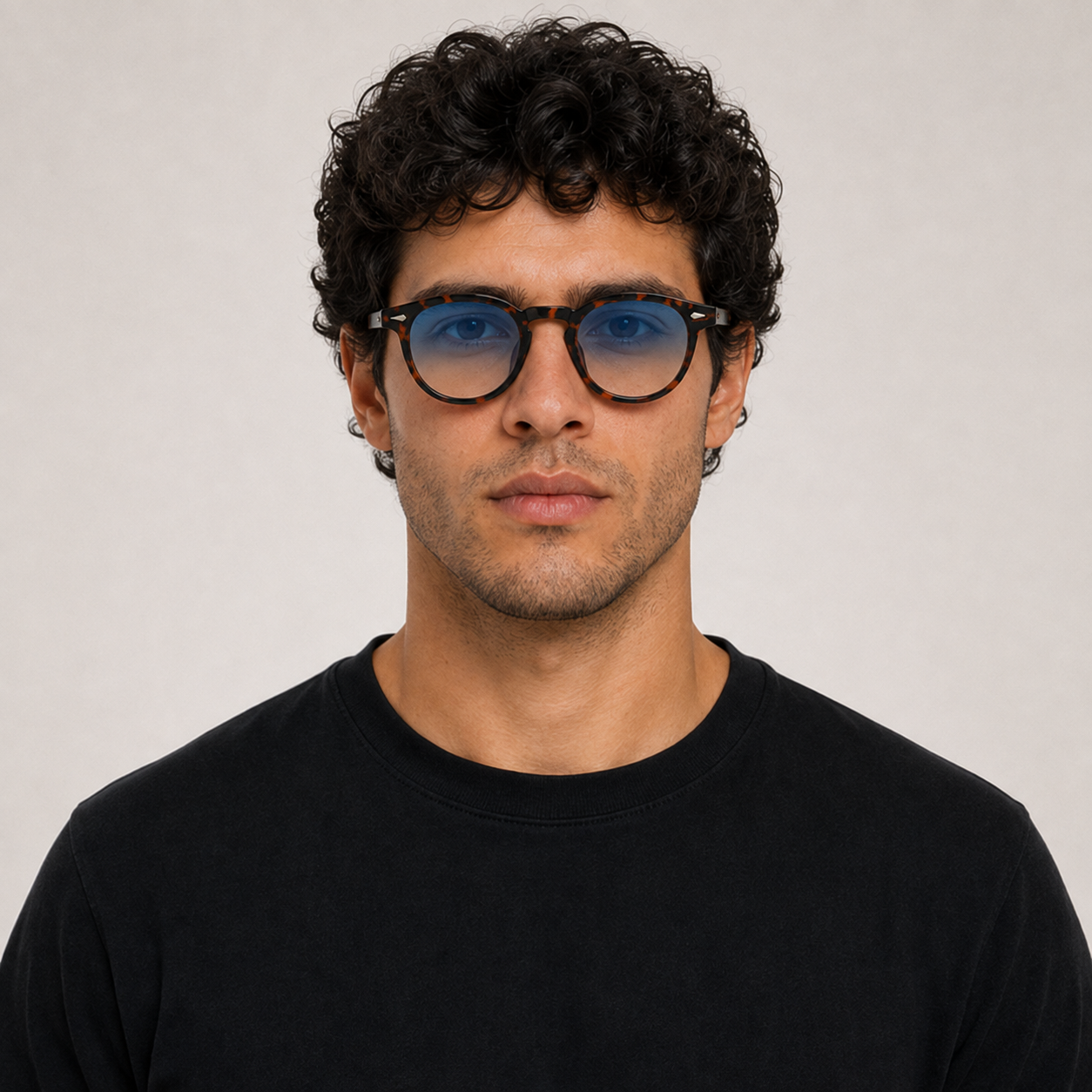 Evoque Leopardo - modelo masculino frontal