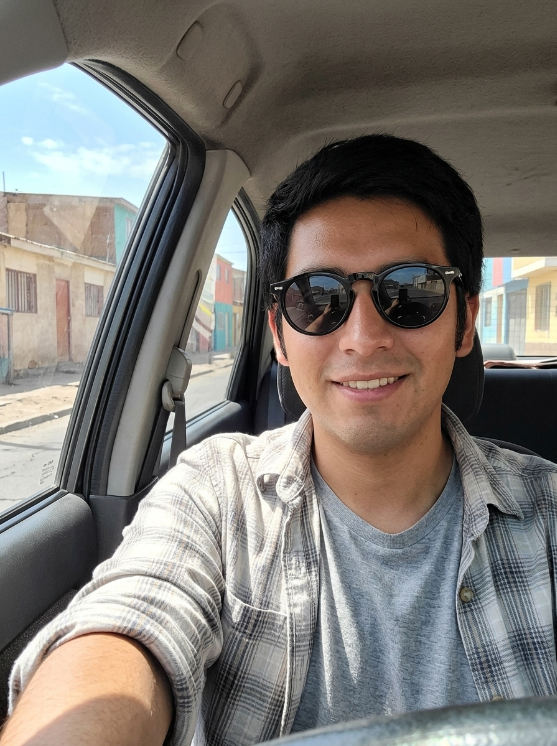 Cliente usando lentes BLENS