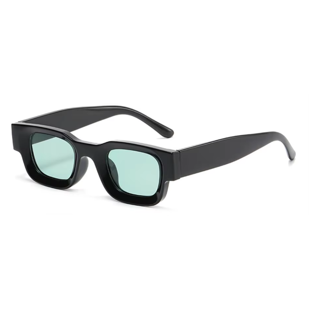 Paris Negro con lentes verdes - vista en angulo