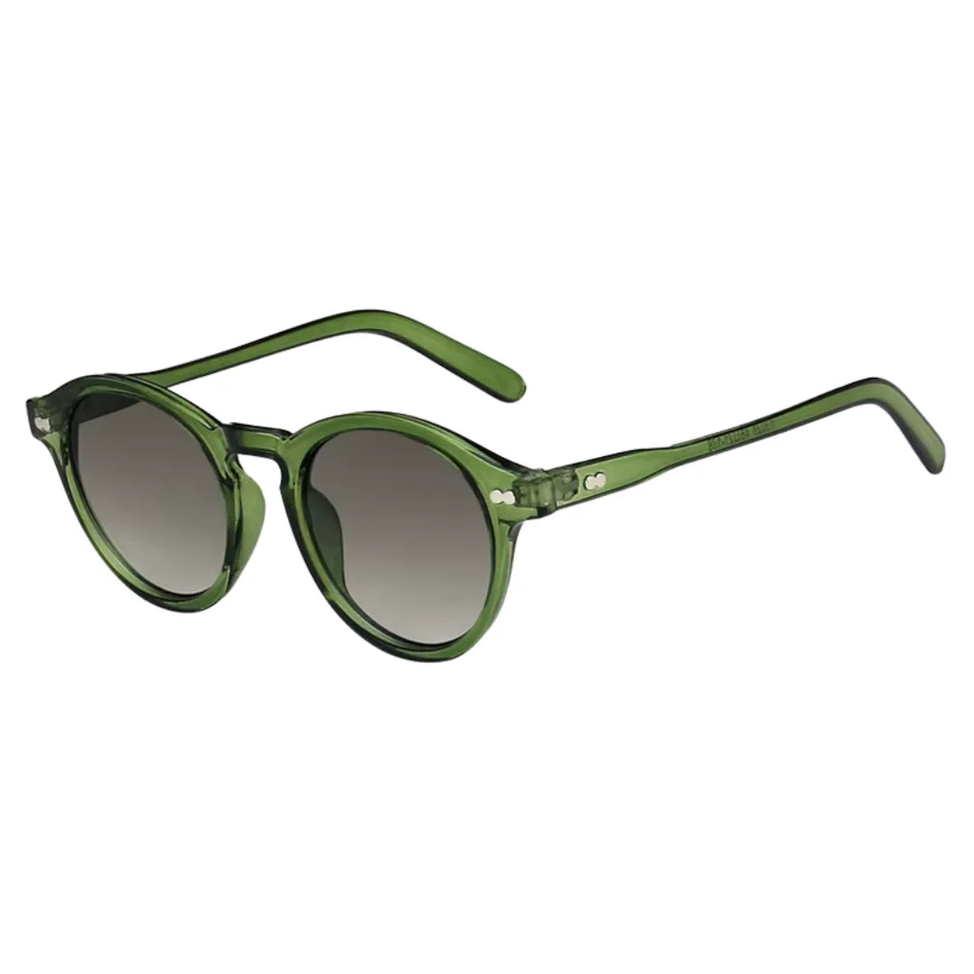 Saint-Tropez Verde con lentes oscuras - vista en angulo