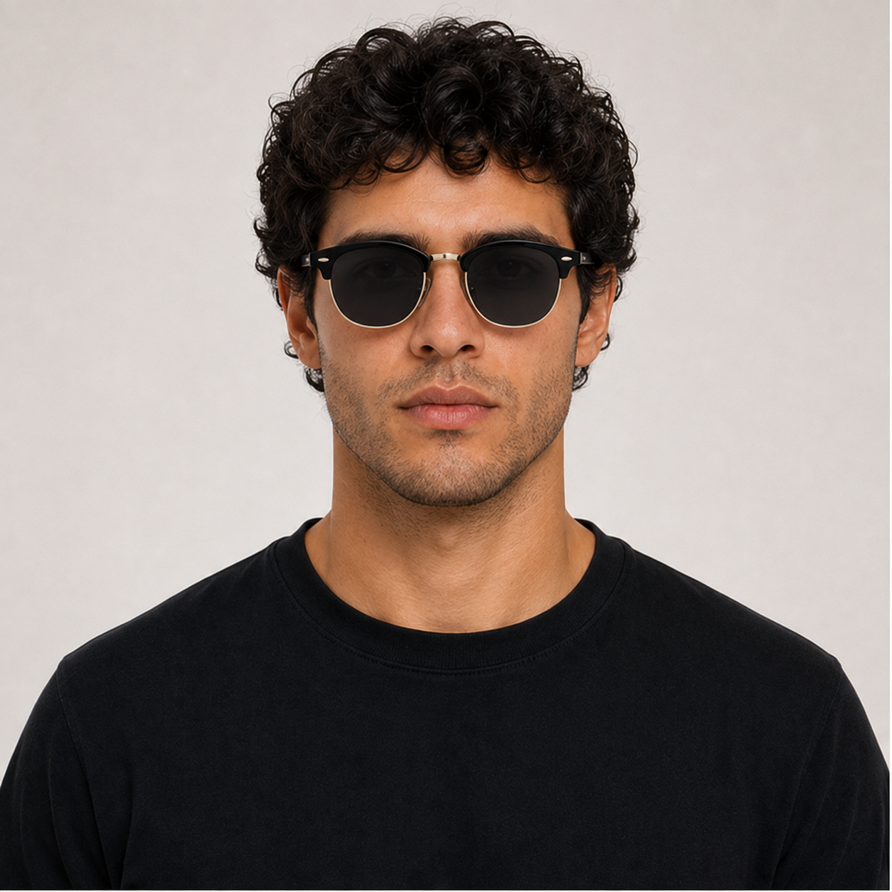 Solaris Cafe - modelo masculino frontal
